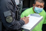 El Gobierno acelera las redadas en Chicago con más agentes