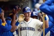 Cal Raleigh hits 55th HR to break Mickey Mantle switch
