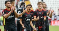Otra genialidad de Alexis: Sevilla logra una victoria heroica en su visita al Rayo con Sánchez y Suazo como figuras