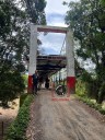 Comunidades de la zona rural de Suaza están permitiendo el paso de vehículos pequeños y motos por puente artesanal