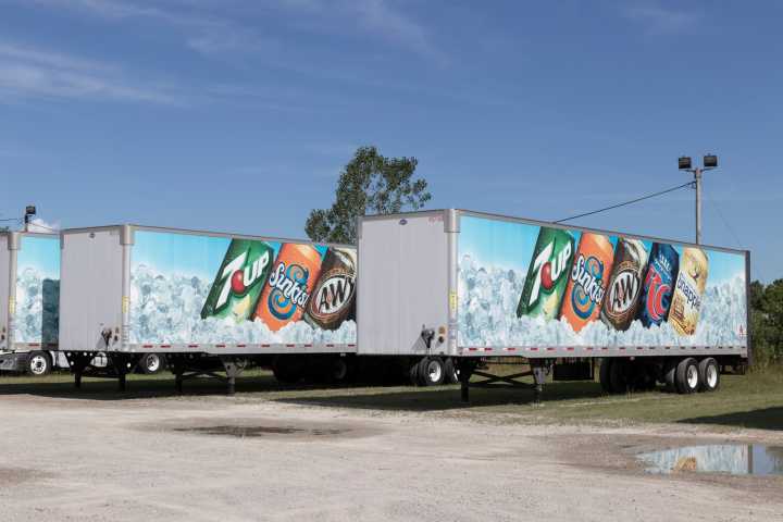 Keurig Dr Pepper: Under Pressure Amidst Highly Transformative Decisions (NASDAQ:KDP)