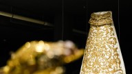 El low cost de los bordados cofrades amenaza al arte sacro sevillano: "Tienen muy poca vergüenza"
