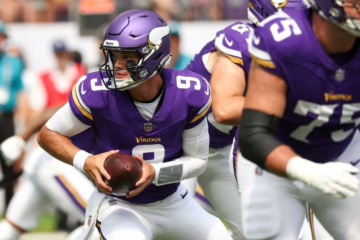 What we learned from Chicago Bears players, including the challenge of preparing for a new quarterback