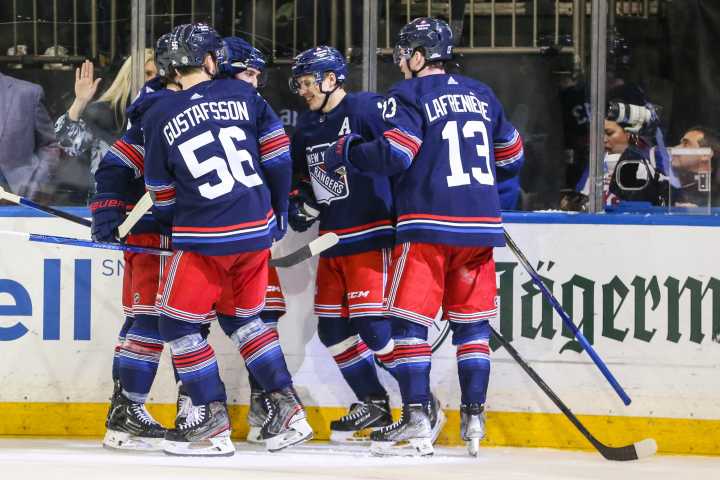 NHL Rumours: Update on Talks with New York Rangers Star