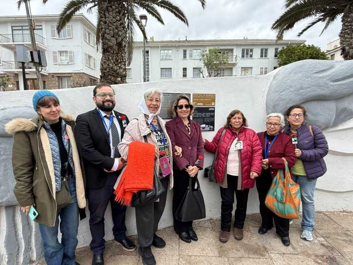 En un acto cargado de simbolismo y emoción, La Serena se convirtió en la primera ciudad del país en instalar una placa de la Ruta de la Memoria, una iniciativa del Ministerio de Bienes Nacionales para
