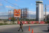 FAA extends ban on US commercial flights to Haiti's capital because of risk from gangs