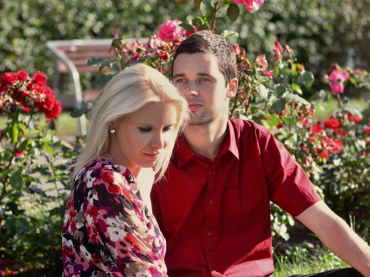 Qué es el uncuffing y por qué se lo vincula al aumento de separaciones en primavera