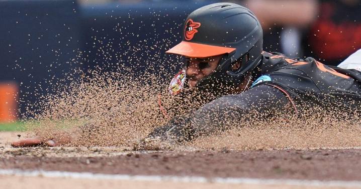 Baltimore Orioles beat the San Diego Padres 4