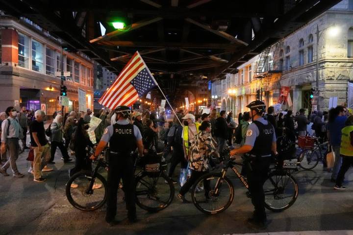 ICE officer shoots, kills suspect who dragged officer with car near Chicago, says Homeland Security