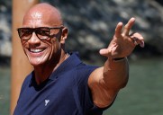 Dwayne Johnson, ‘La Roca’, regresa al cuadrilátero y pelea por reivindicarse como actor en el festival de Venecia
