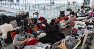 Super typhoon lashes HK with hurricane