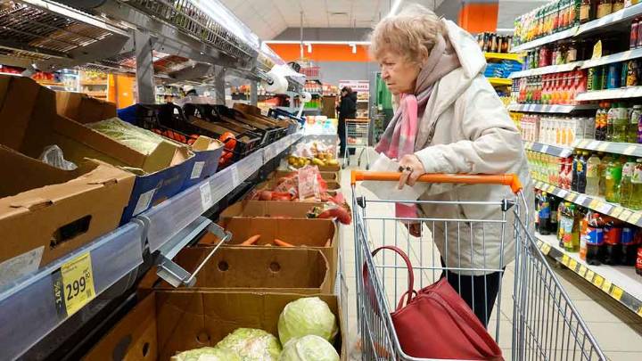 Advierten de incremento en precios de productos esenciales en Rusia