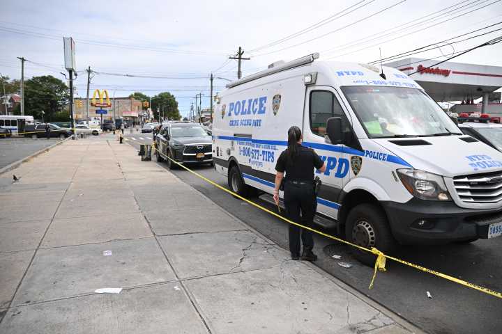 Urgent manhunt underway for alleged gunman who shot 13-year-old boy in head in Cambria Heights: NYPD