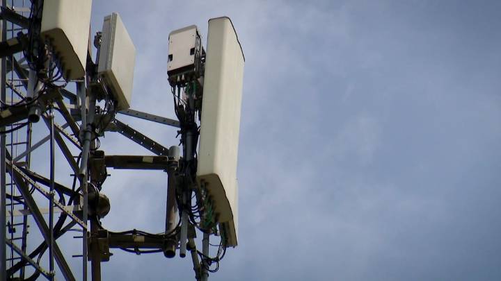 Hundreds of Texas cities, counties unable to alert all cell phones