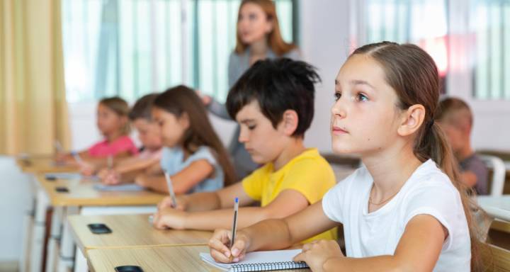 La vuelta al cole en Madrid: menos alumnos por aula, más profesores y un calendario con pocas fiestas