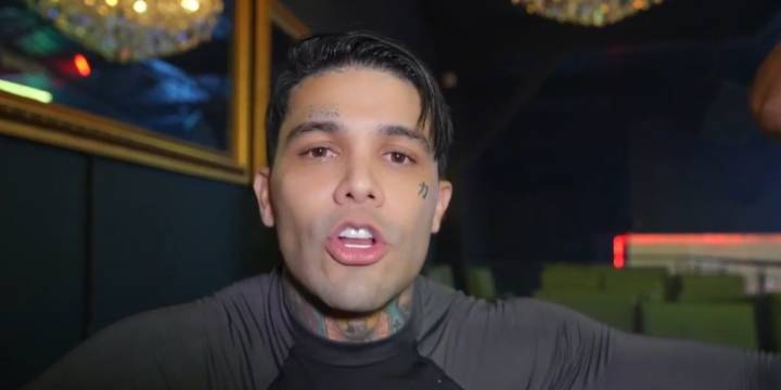 Yeferson Cossio denunció incómoda situación que vivió en Malasia: “Me siento sucio”