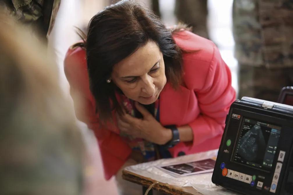 Un avión militar español con Robles a bordo sufre un intento de perturbar su GPS cerca de la ciudad rusa de Kaliningrado