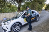 Mata a un hombre y se atrinchera con la mujer del fallecido en Huétor Santillán, en Granada