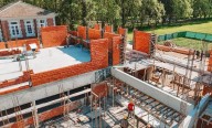 Con la construcción del segundo piso, avanza la obra del edificio de la Univers