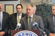 After fights and gridlock, Jackson&CloseCurlyQuote;s longtime mayor quits
