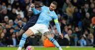 Guardiola says Walker 'one of the greatest fullbacks ever' ahead of return to Man City