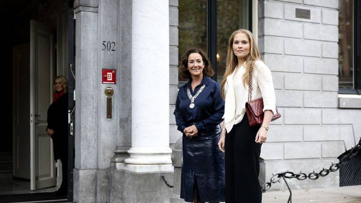 Princess Catharina-Amalia of the Netherlands channels her mother, Queen Maxima, on a rare solo engagement in Amsterdam