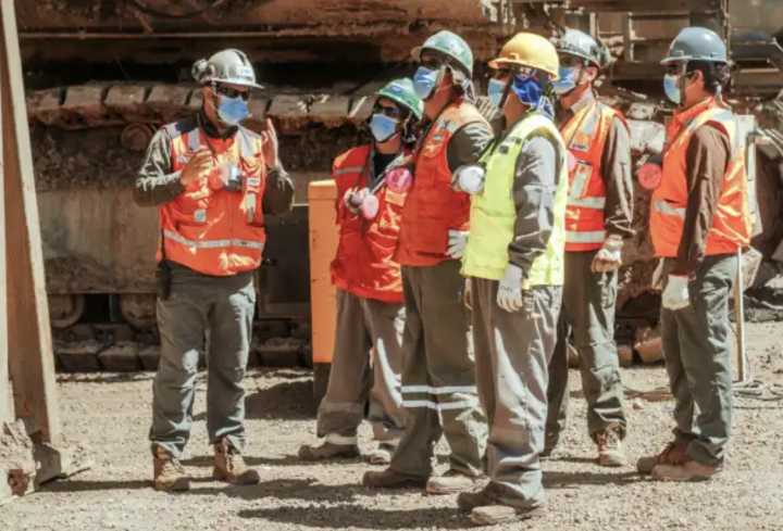 Mantos Blancos abre postulaciones de trabajo para profesionales en Antofagasta y Santiago: Revisa cómo postular