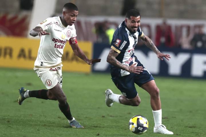 Universitario pedirá sanción para Sergio Peña por supuesto acto obsceno ante Garcilaso
