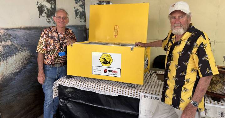 Hunter Valley bees combat varroa mites with new tech
