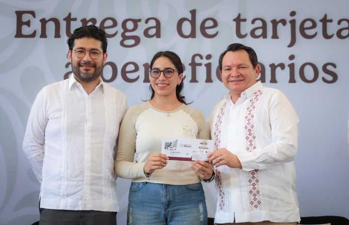 Inicia entrega de tarjetas del programa “Jóvenes Construyendo el Futuro” en Yucatán