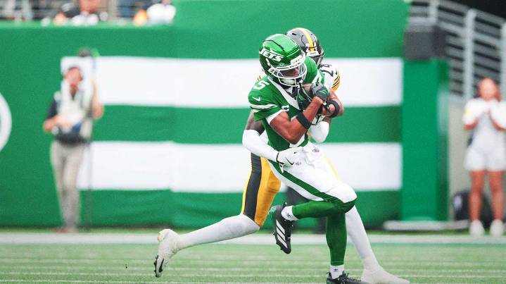 Steelers’ Joey Porter Jr. suffers injury scare during Jets game