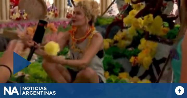 “Creo que lo rompí...”: Giuliana Salguero protagonizó un blooper viral en el desfile de carrozas de Jujuy