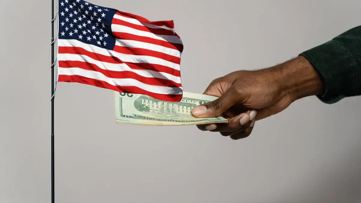 Este es el país de Latinoamérica a donde es más caro enviar remesas desde Estados Unidos