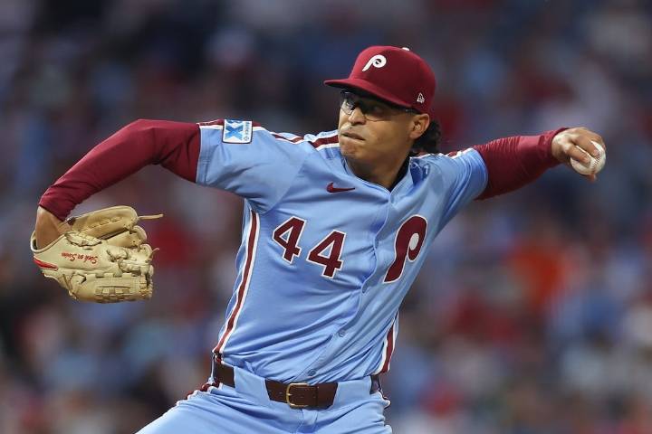 Deadspin | Phillies, Marlins pursue cleaner performances in rematch