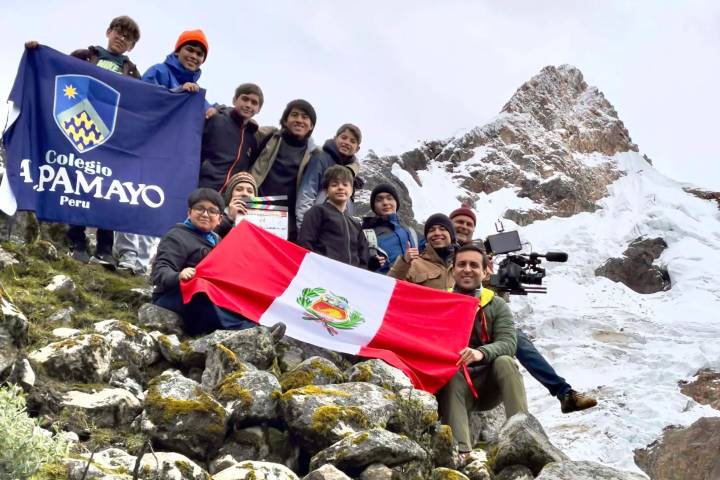 El Colegio Alpamayo estrena su primera película: Hasta la Cumbre