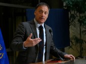 Diputado Castro (RN) espera que multa y voto extranjero sean despachados: “Estamos poniendo todas las fichas”