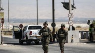 Al menos dos muertos en un ataque en un cruce fronterizo controlado por Israel entre Jordania y Cisjordania