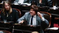 Aldo Leiva tras usar una peluca contra Milei: “En el Senado será como le pasó a River anoche: derrota”