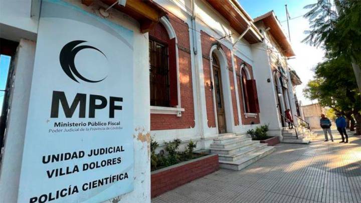 Córdoba: un aspirante a policía fue apuñalado por su padrastro y está grave