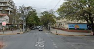 "Me chocaron": violento choque entre un auto y un transporte escolar en Av. Belgrano