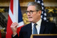 Starmer condemns populists who ‘exploit’ flag and ‘whip up hatred’