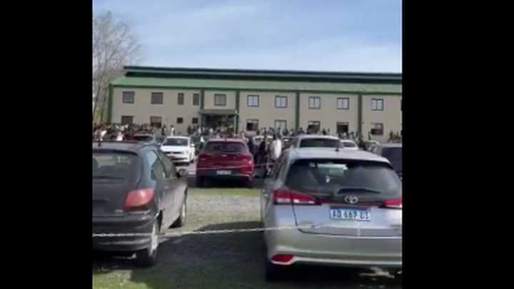Amenaza de bomba en la Universidad del Salvador: evacúan las instalaciones