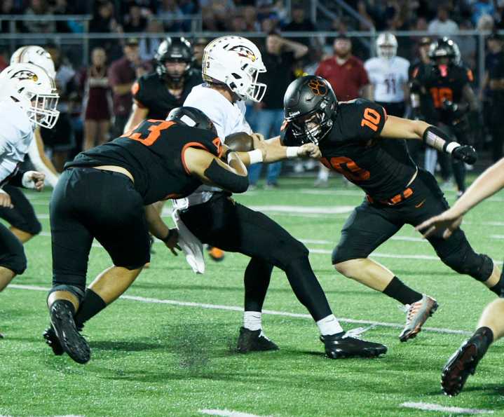 Battle Ground in complete control over rival Prairie, 41