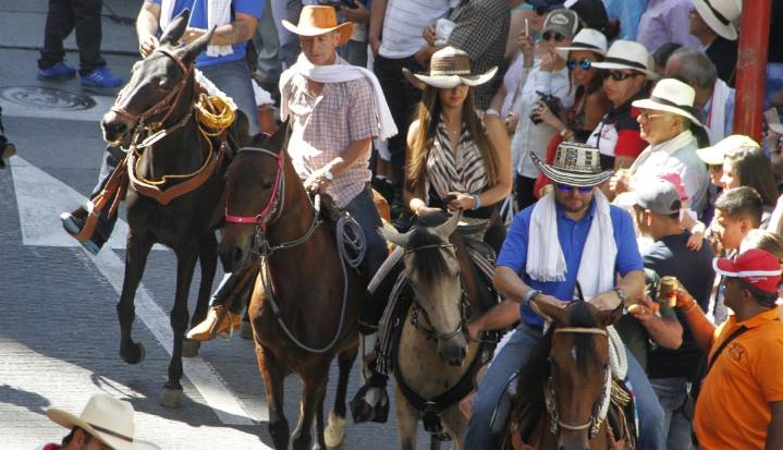 Corte deja en firme ley que prohíbe las corridas; ordena restricción total a las cabalgatas