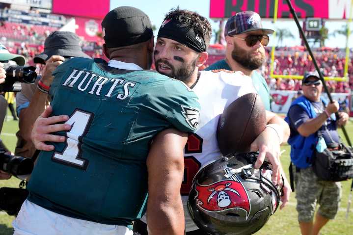 Eagles vs. Buccaneers predictions and best bets: Who wins battle of unbeaten NFC teams?