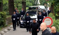 Funeral privado de Giorgio Armani en pueblo italiano