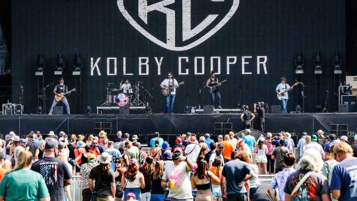 'It's incredible:' Here's what happened during Day 1 of Bourbon & Beyond