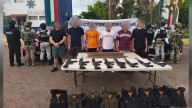 Detienen a 8 civiles y aseguran armas, inmuebles y vehículos en operativo en Culiacán