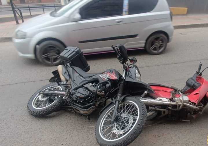En Tunja: Violento choque de motocicletas dejó heridos