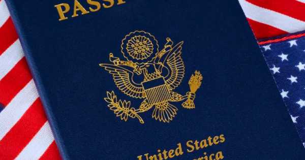 Es oficial: Estados Unidos prohíbe automáticamente renovar el pasaporte a todas las personas que presenten así el documento